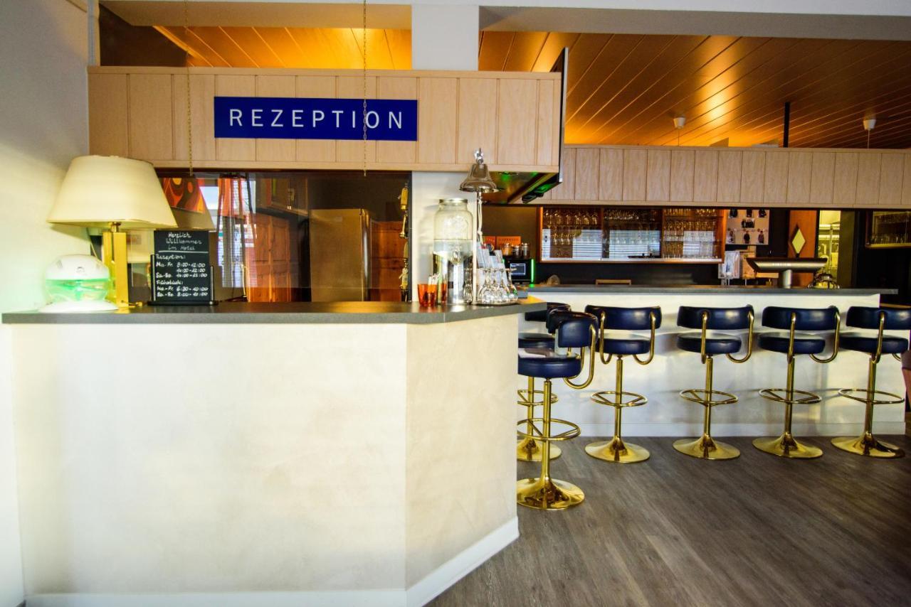 Hotel Bohn Метцинген Экстерьер фото